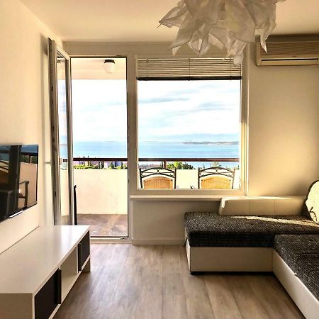Seaview Apartment Koper Luaran gambar