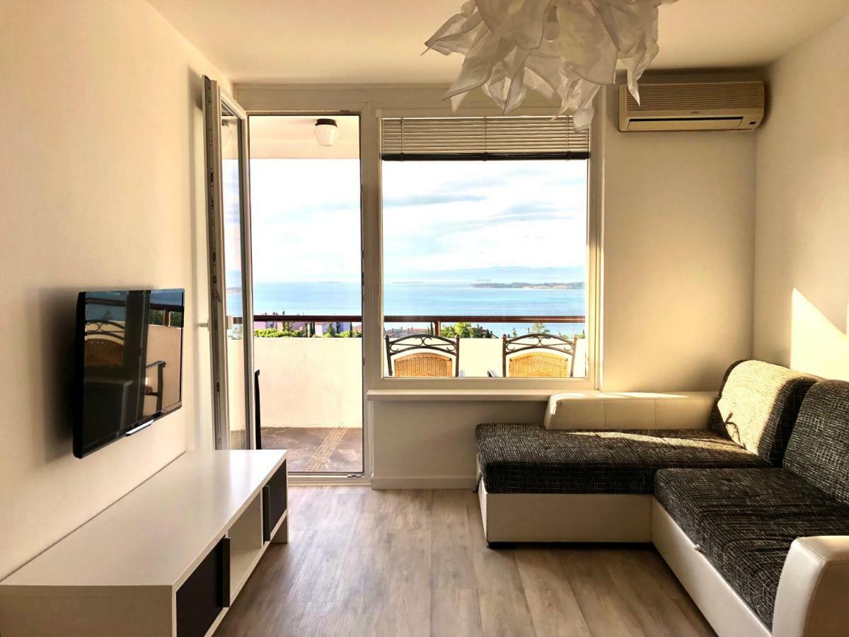 Seaview Apartment Koper Luaran gambar